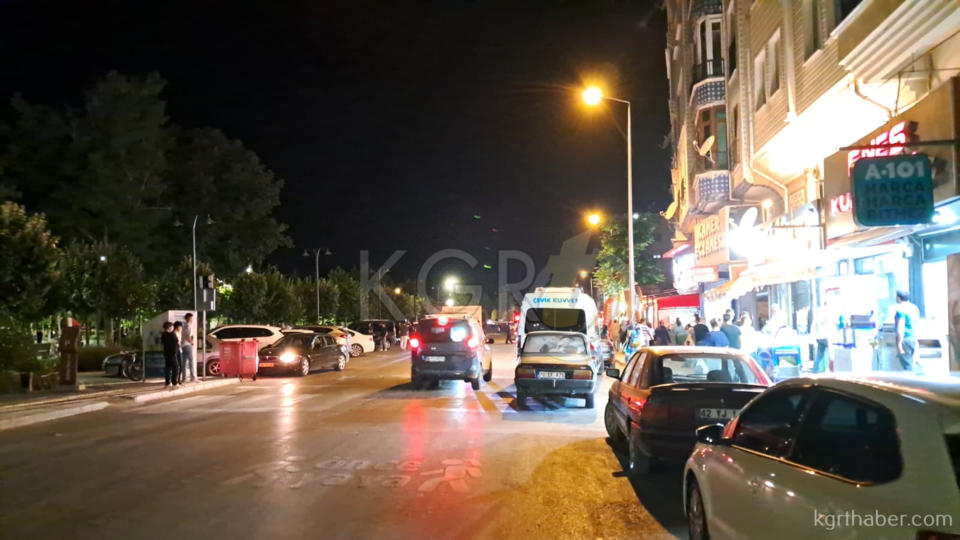 Karamanda Millet Bahcesi Yakininda Kavga4