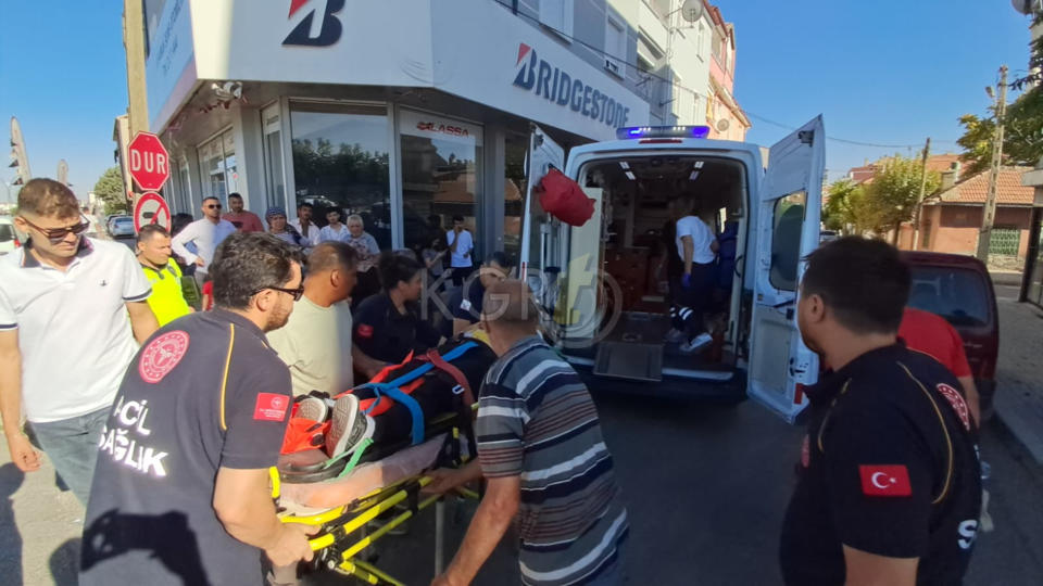 Karamanda Motosikletin Carptigi Kadin Yaralandi 2 Yarali9