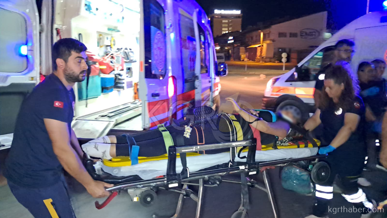 Karamanda Motosikletle Carpisan Otomobil Kaza Yerinden Kacti 1 Yarali9