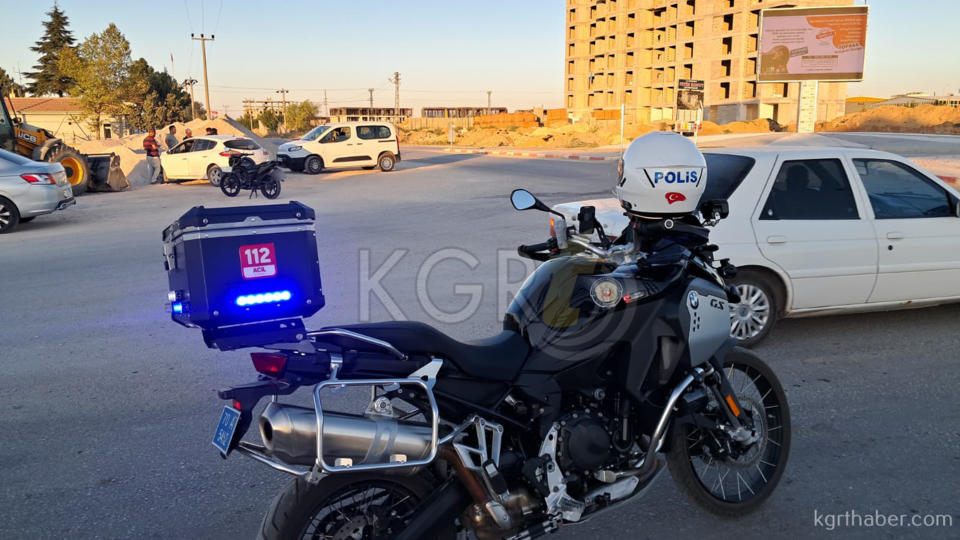 Karamanda Motosikletle Otomobil Carpisti 2 Yarali3