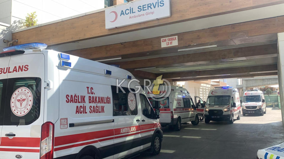 Karaman’da Otomobil Ile Vi̇p Minibüs Çarpıştı 6’Sı Rus, 8 Yaralı12