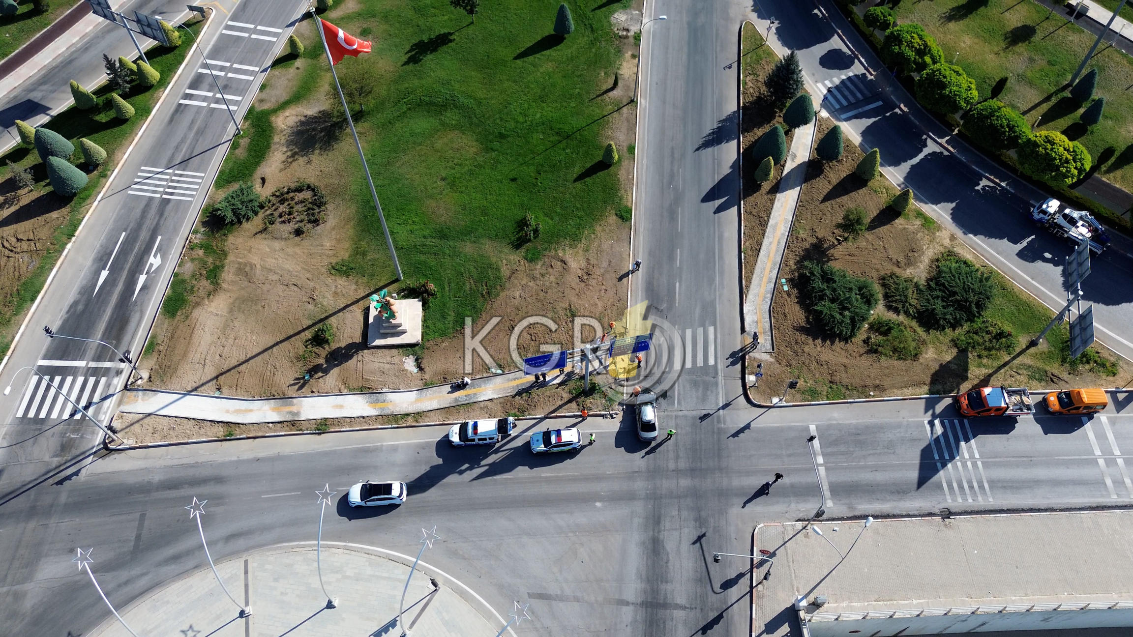 Karaman’da Otomobil Ile Vi̇p Minibüs Çarpıştı 6’Sı Rus, 8 Yaralı4