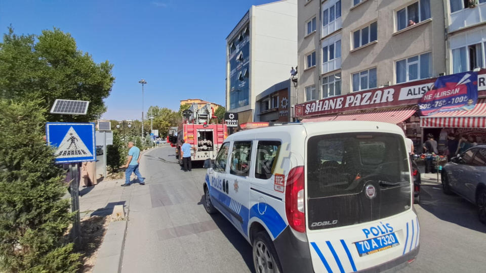 Karamanda Restoran Bacasindaki Yanginda Faciadan Donuldu12