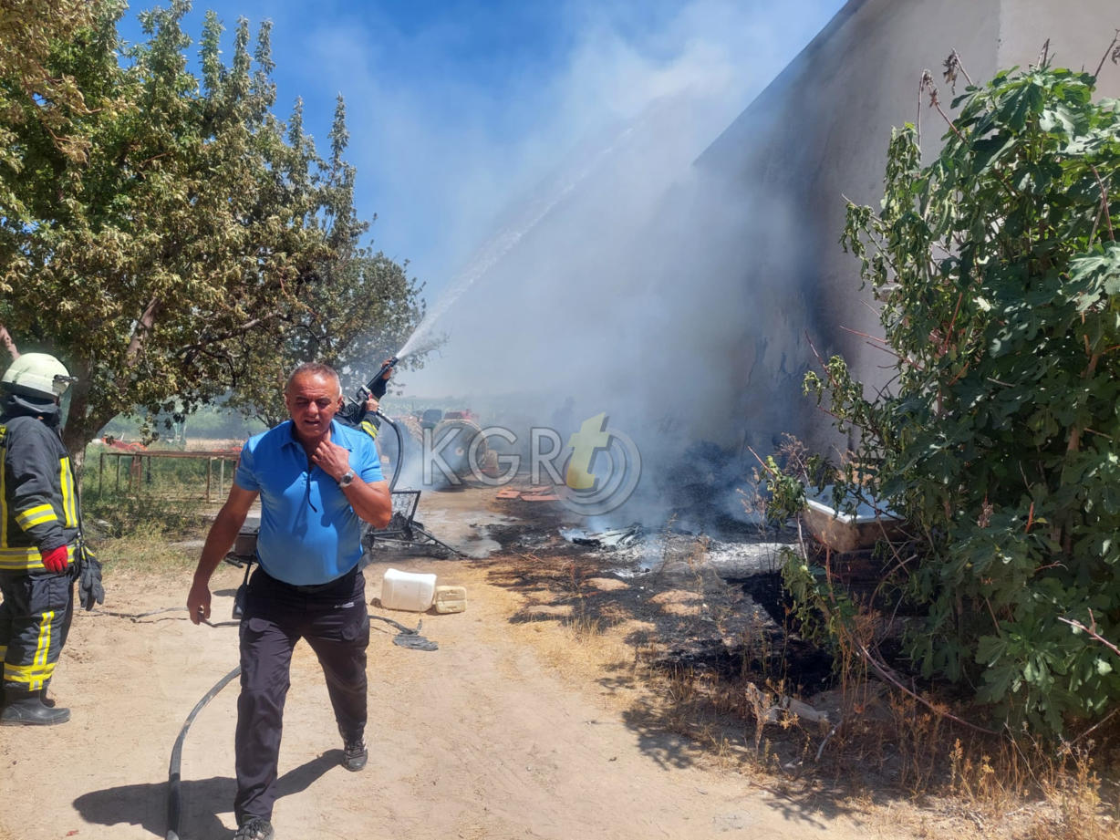 Karamanda Tutusan Tahtalar Catiyi Yakti6