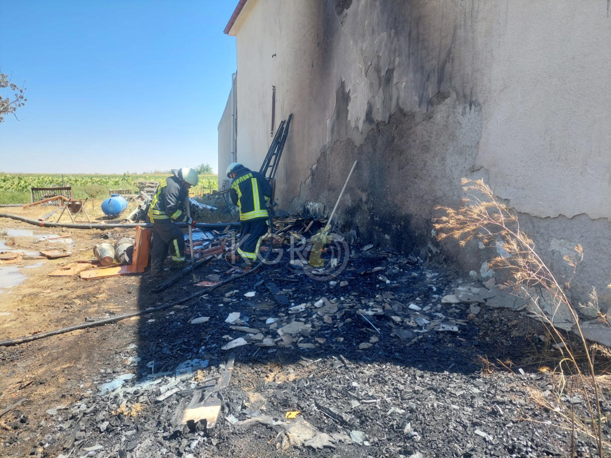 Karamanda Tutusan Tahtalar Catiyi Yakti8