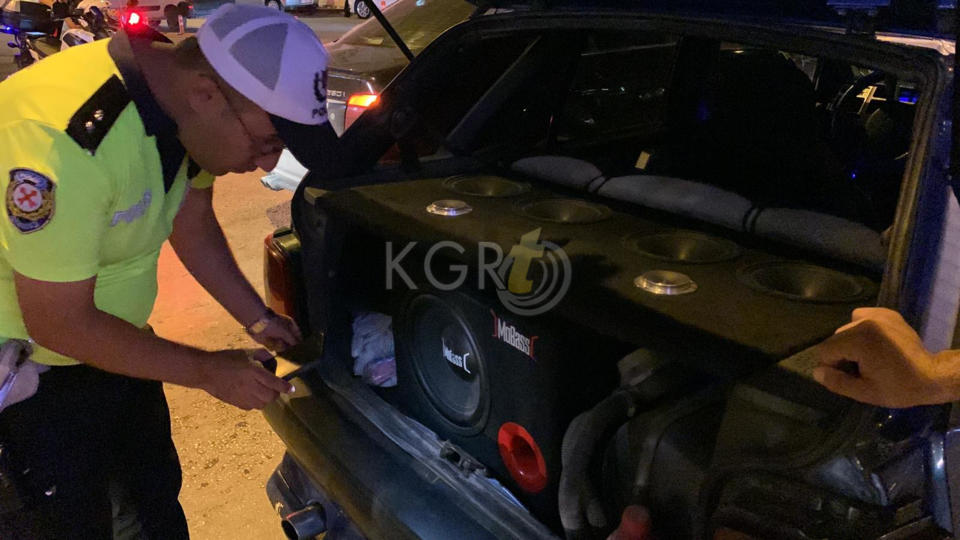 Karamanda Yuksek Sesle Muzik Dinleyen Surucuye Ceza4