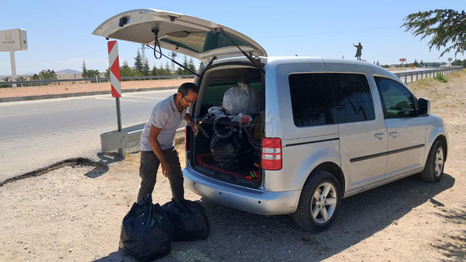 Kmü’lü Akademisyen Ali Sevilmiş 6 Yılda 10 Bin Poşet Çöp Topladı6