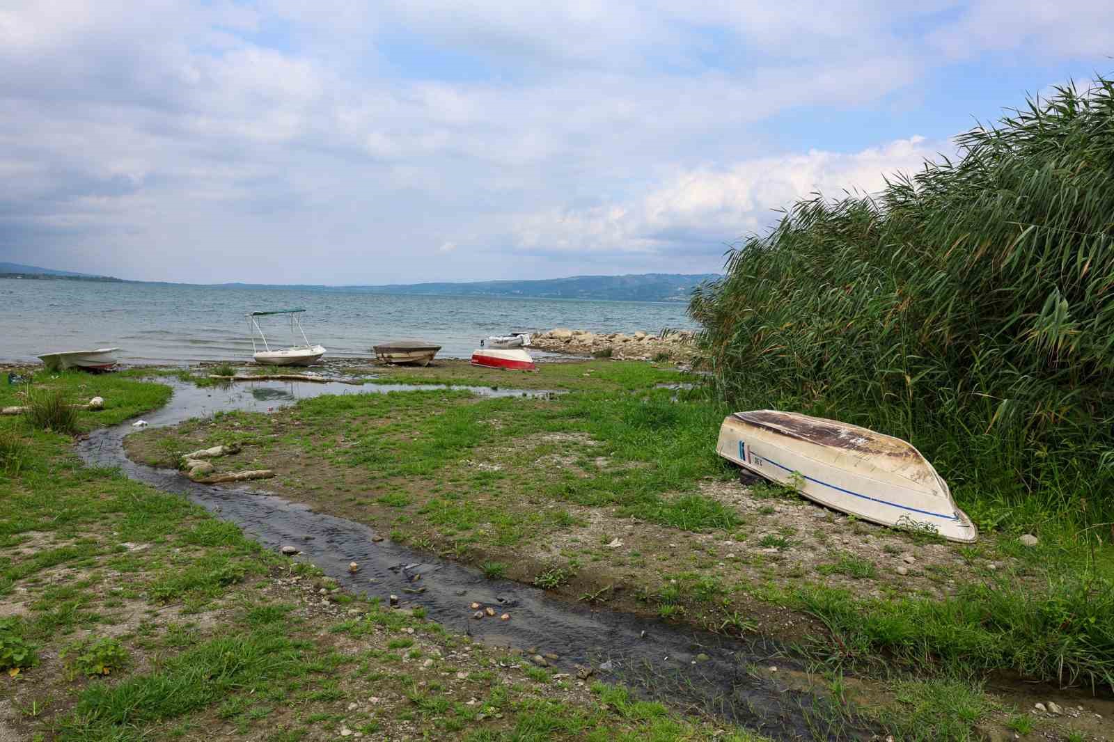 Sapanca Golu Kritik Seviyenin Altina Indi (2)