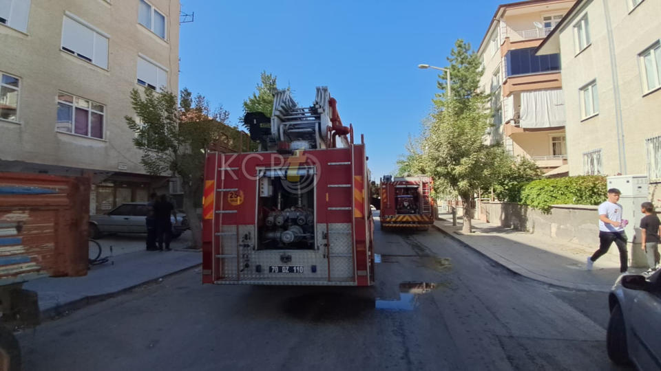 Yanan Eve Korkusuzca Girdi Kusunu Kurtardi2