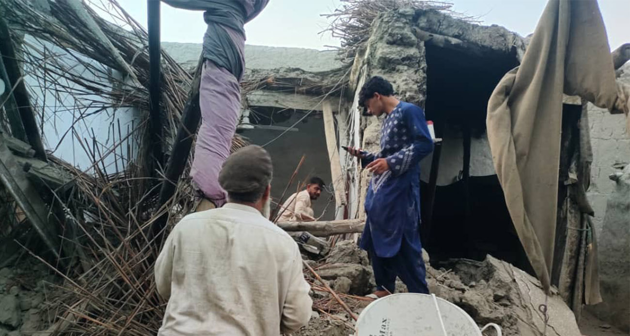 afganistanda-deprem-800-can-kaybi3