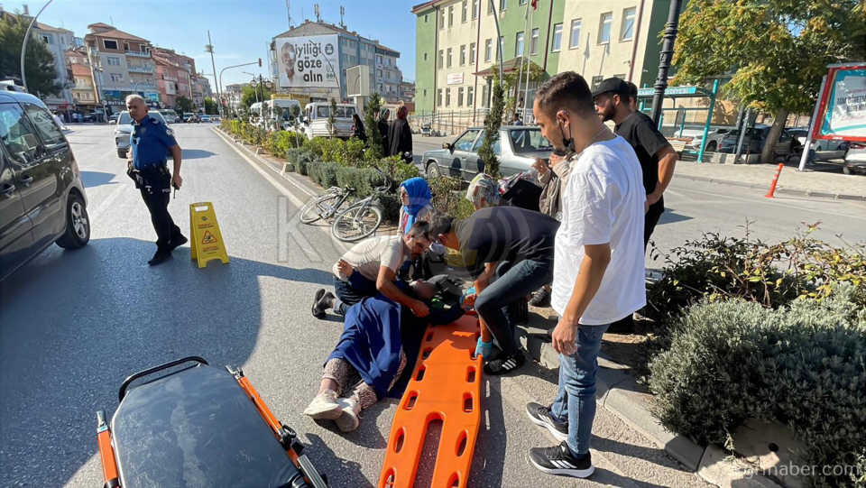 30 Metrelik Yolda Motosiklet Kadina Carpti 2 Yarali5