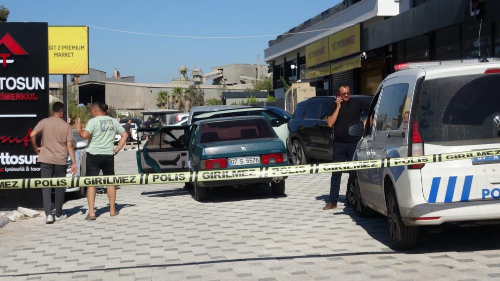 62 Yasindaki Adam Otomobilde Olu Bulundu1