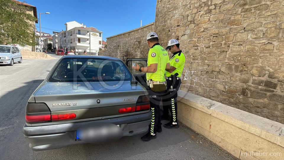 81 Yasindaki Kadinin Araci 8 Yasindaki Cocugun Ayagini Ezdi1