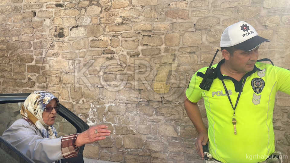 81 Yasindaki Kadinin Araci 8 Yasindaki Cocugun Ayagini Ezdi5