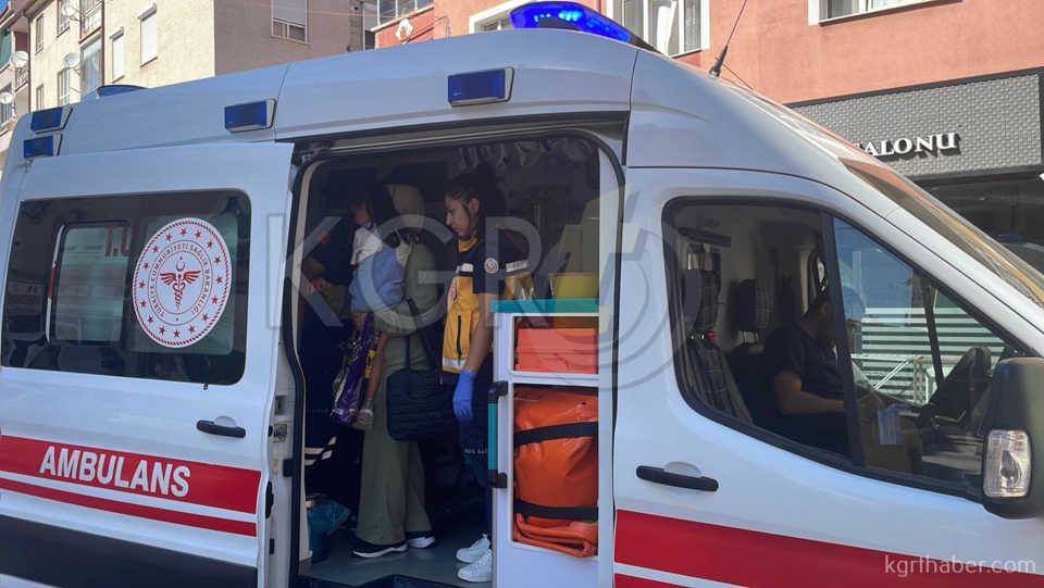 81 Yasindaki Kadinin Araci 8 Yasindaki Cocugun Ayagini Ezdi8