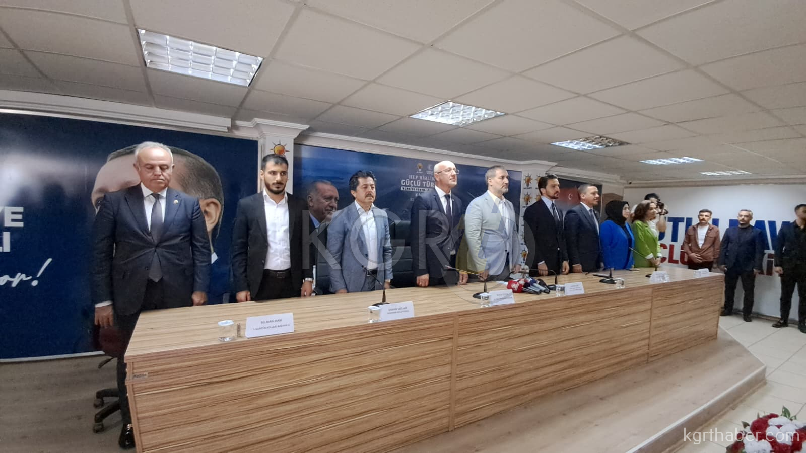 Ak Parti Genel Baskan Yardimcisi Mustafa Sen Durmak Yok Yola Devam Diyoruz5