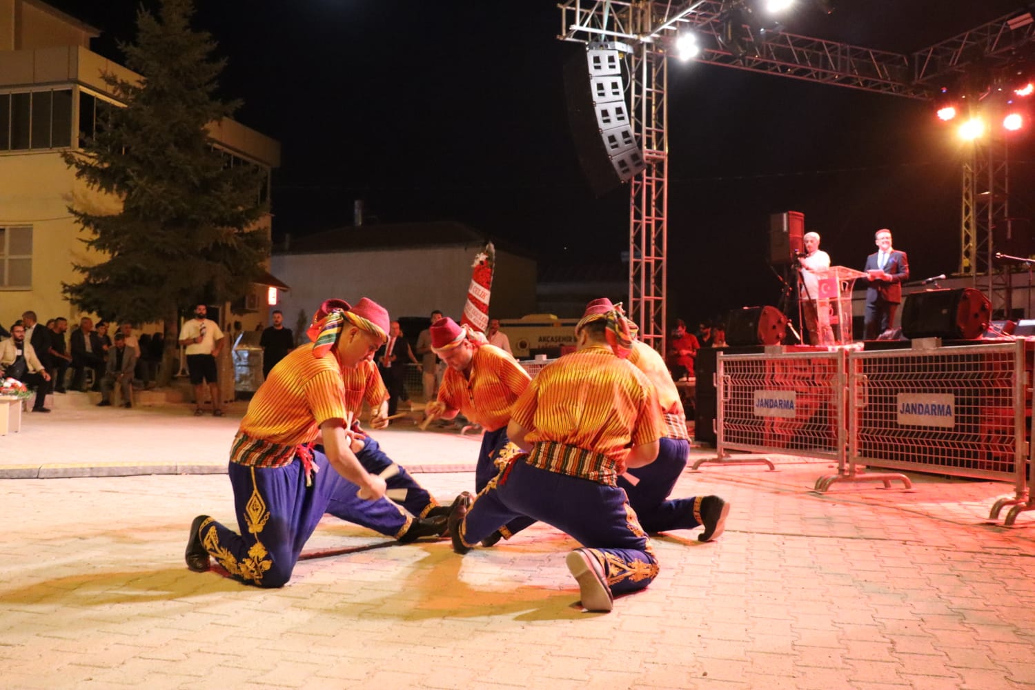 Akcasehir Elma Festivalinde Jandarma Kus Ucurtmadi (3)