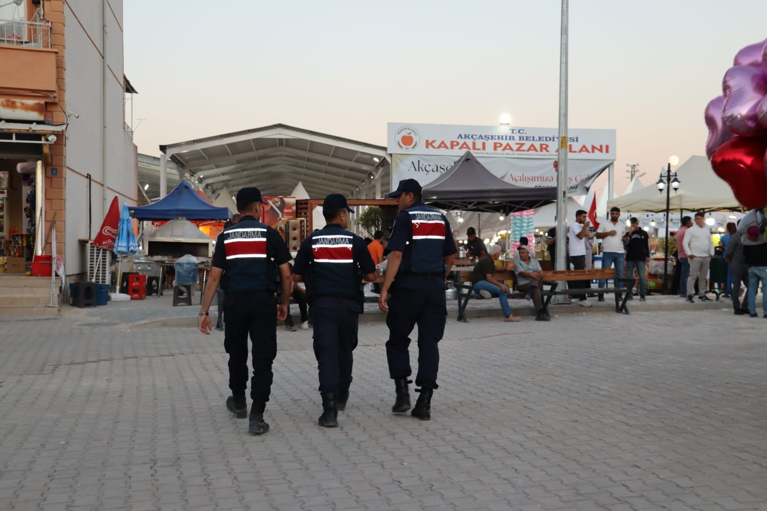 Akcasehir Elma Festivalinde Jandarma Kus Ucurtmadi (6)