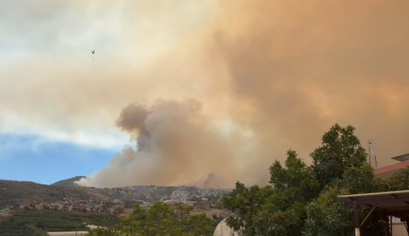 Alanya Yaniyor Alevler Mahallelere Sicradi (4)