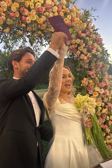 Basak Karahan Evlendi Enes Batur Gundem Oldu (1)