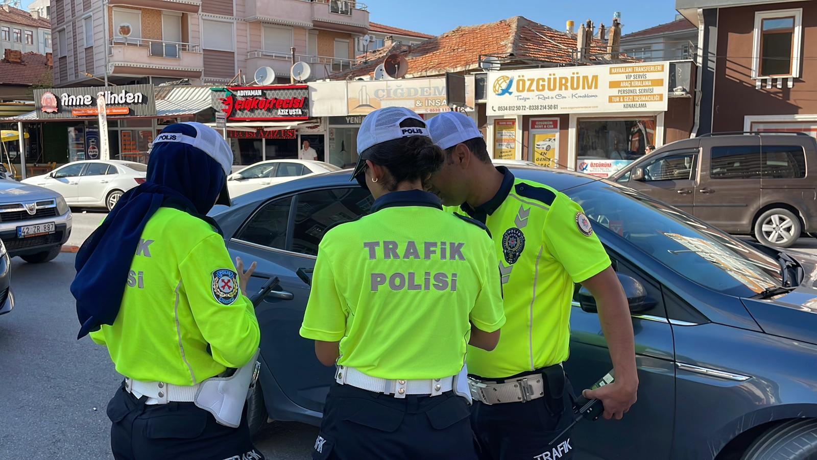 Bir Bakista Merak Bir Durakta Saygi1 (3)