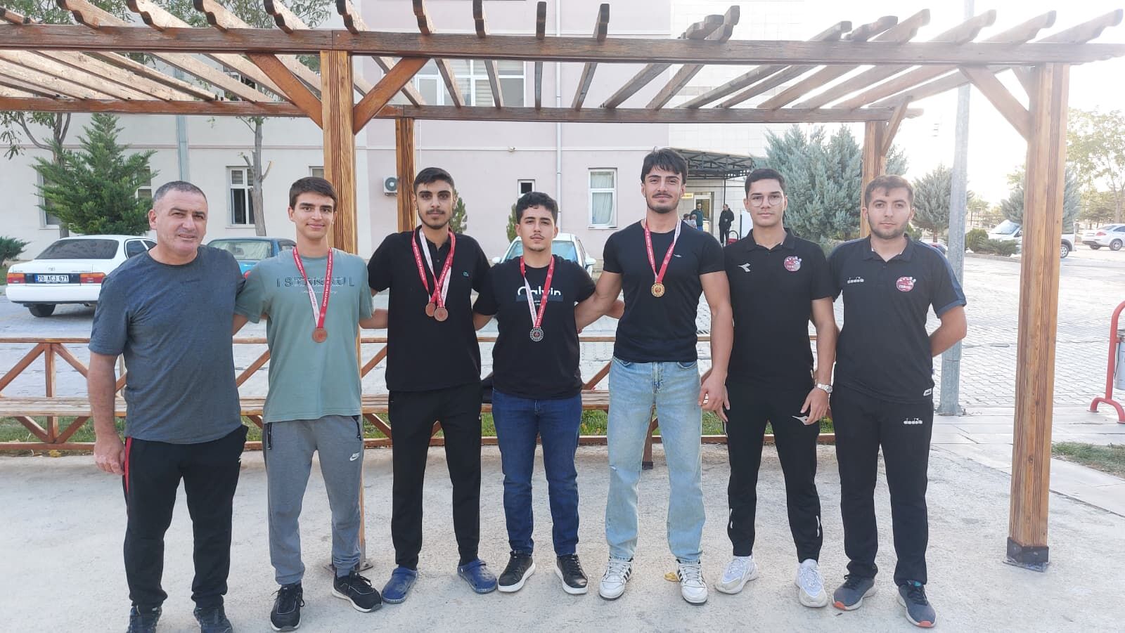 Bocce Turnuvasinda Kiyasiya Mucadele Ettiler1