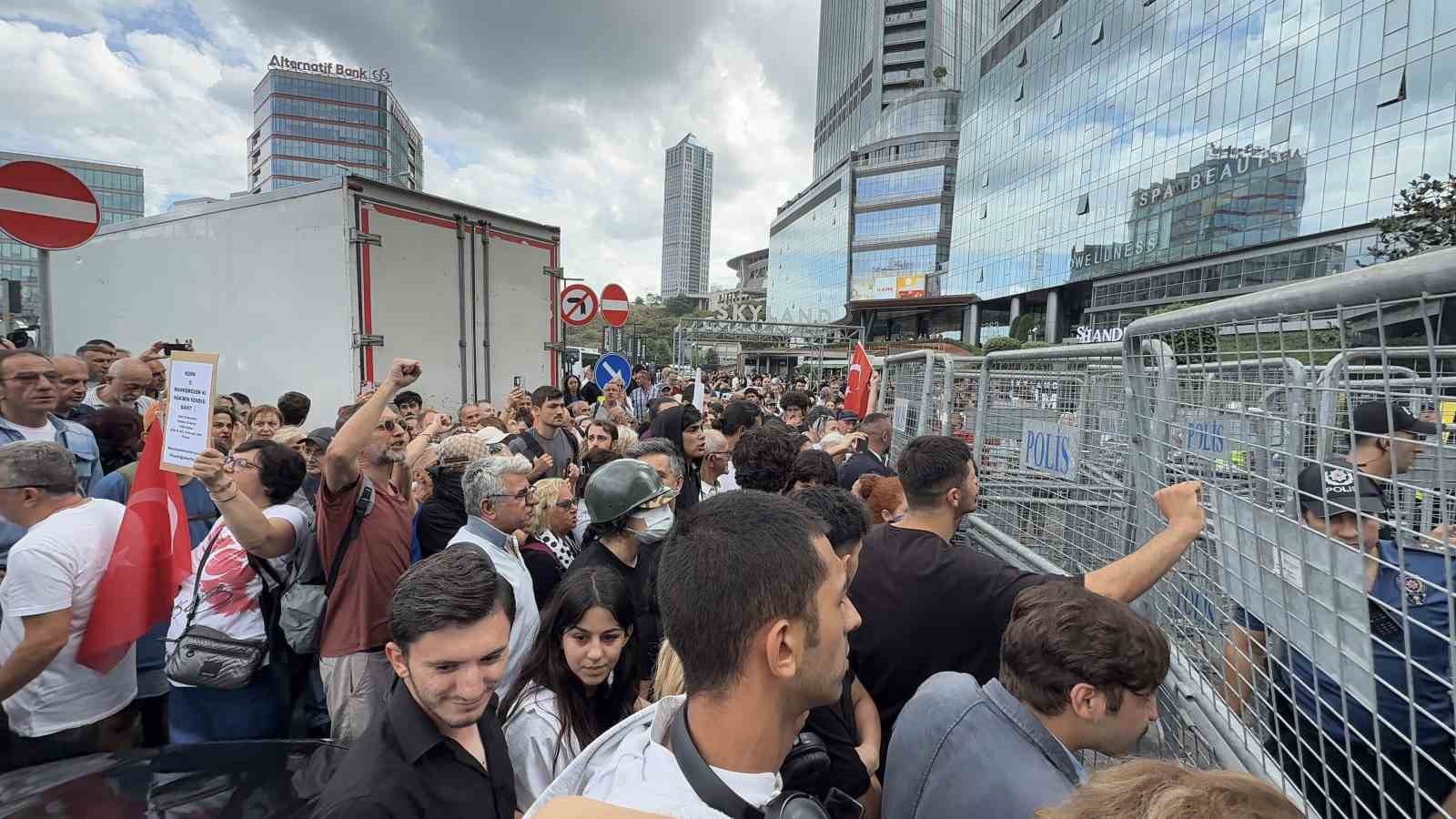 Gursel Tekine Su Sisesi Firlatildi1