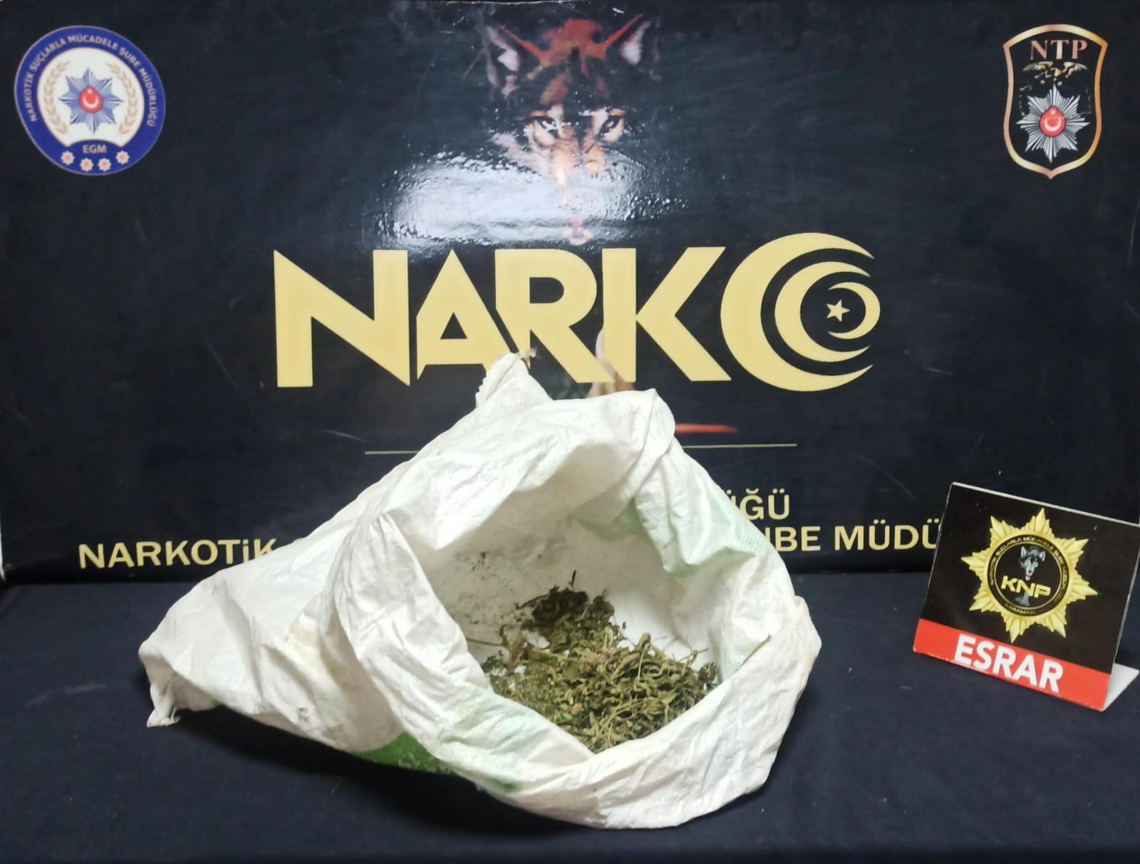 Karaman Emniyeti Neler Yakaladi Neler 8 Kisi Tutuklandi (4)