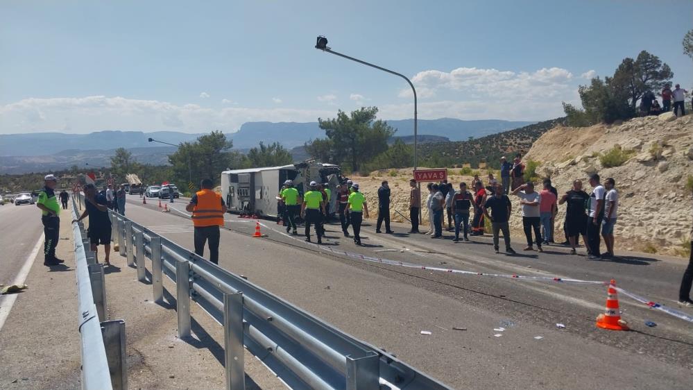 Karaman Mut Yolu Olum Viraji Yine Faciaya Sahne Oldu (3)-1