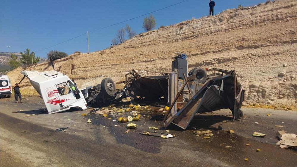 Karaman Mut Yolu Olum Viraji Yine Faciaya Sahne Oldu (4)-1