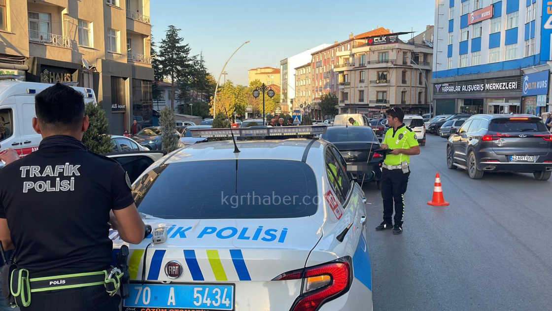 Karamanda 3 Aracli Zincirleme Kaza 1 Yarali2