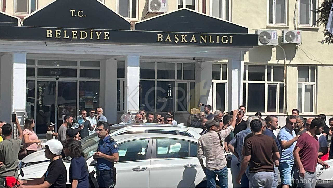 Karamanda 3 Gundur Susuz Kalan Site Halkindan Eylem15