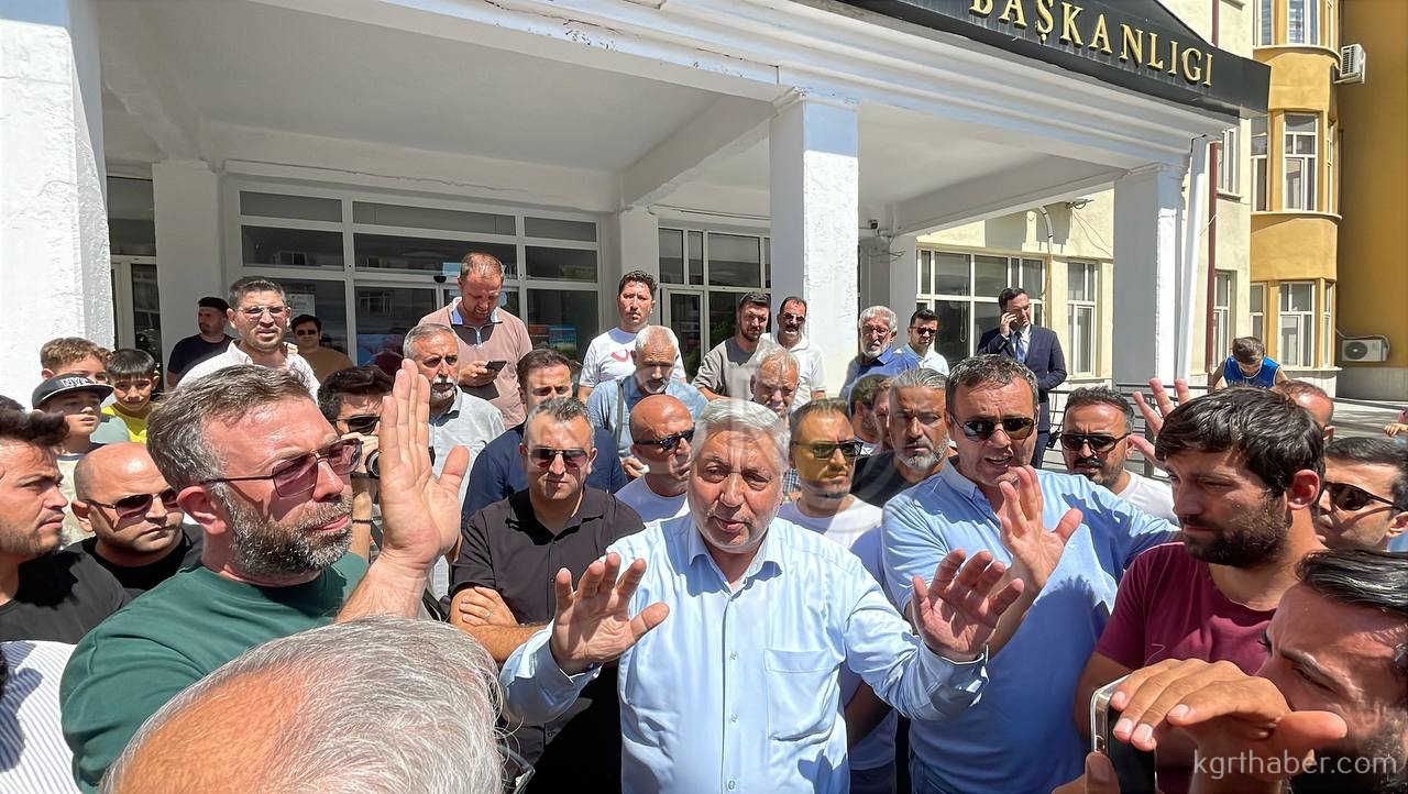 Karamanda 3 Gundur Susuz Kalan Site Halkindan Eylem6