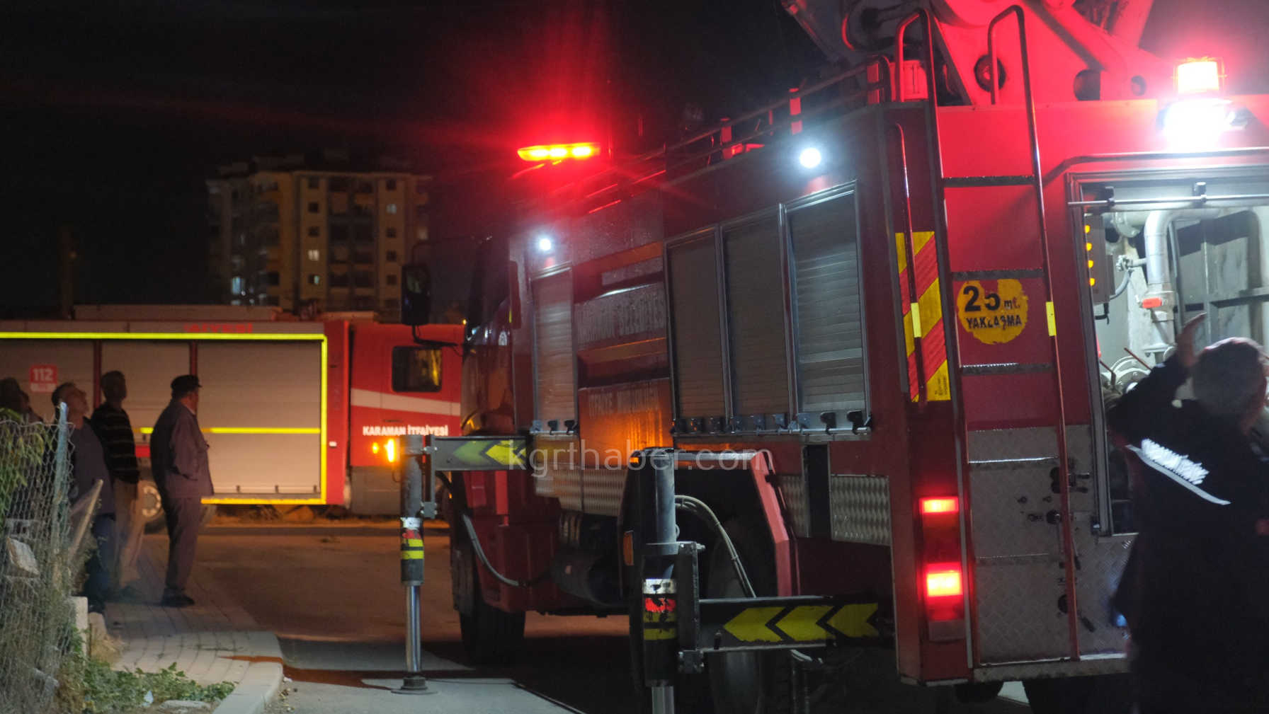 Karamanda 3 Katli Apartmanda Yangin Panigi5