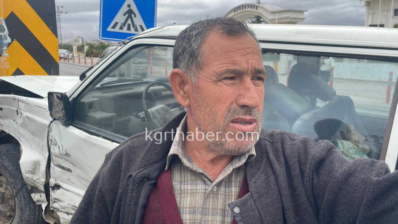 Karamanda Ekmek Tasiyan Aracla Kamyonet Carpisti 1 Yarali7