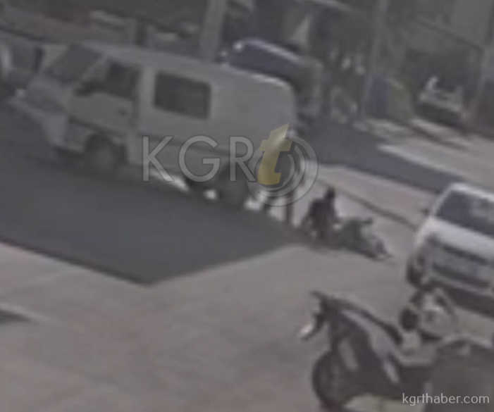 Karamanda Elektrikli Bisiklet Surucusu Olumden Dondu Kaza Ani Kamerada0