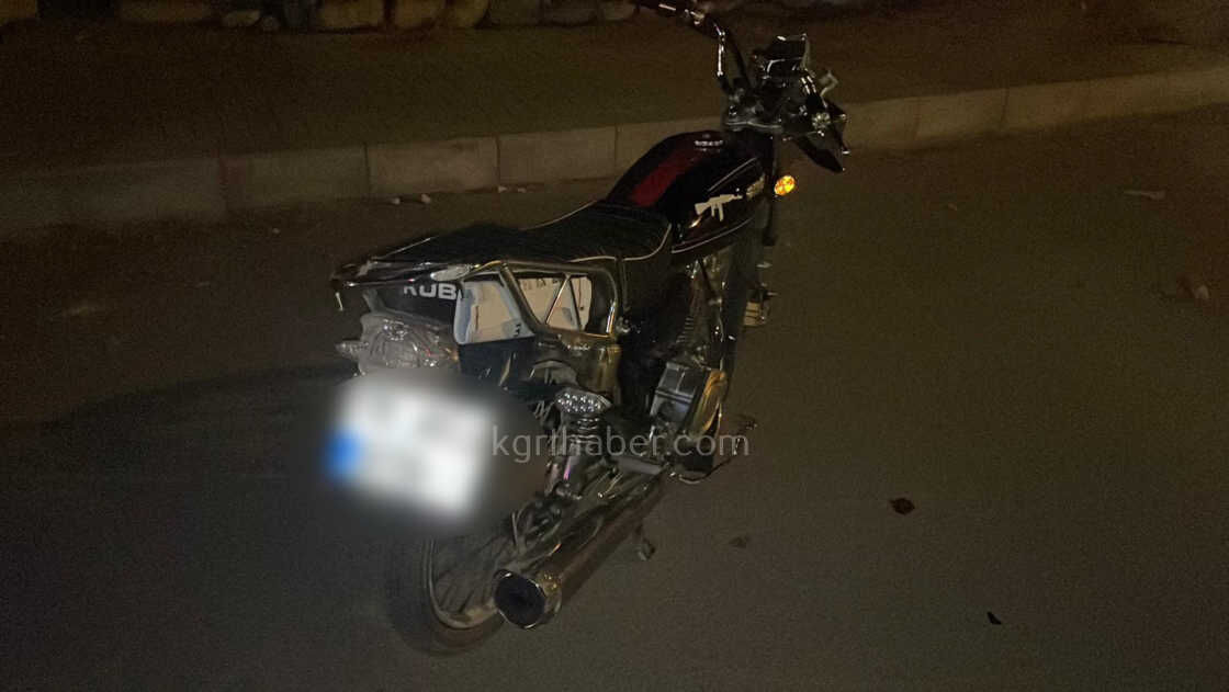 Karamanda Elektrikli Bisikletle Motosiklet Carpisti 1 Yarali10