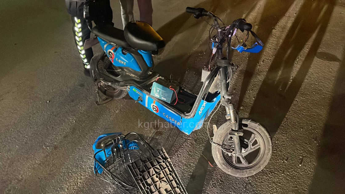 Karamanda Elektrikli Bisikletle Motosiklet Carpisti 1 Yarali2