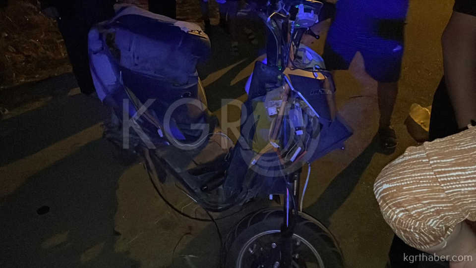 Karamanda Elektrikli Bisikletle Otomobil Carpisti 1 Yarali5