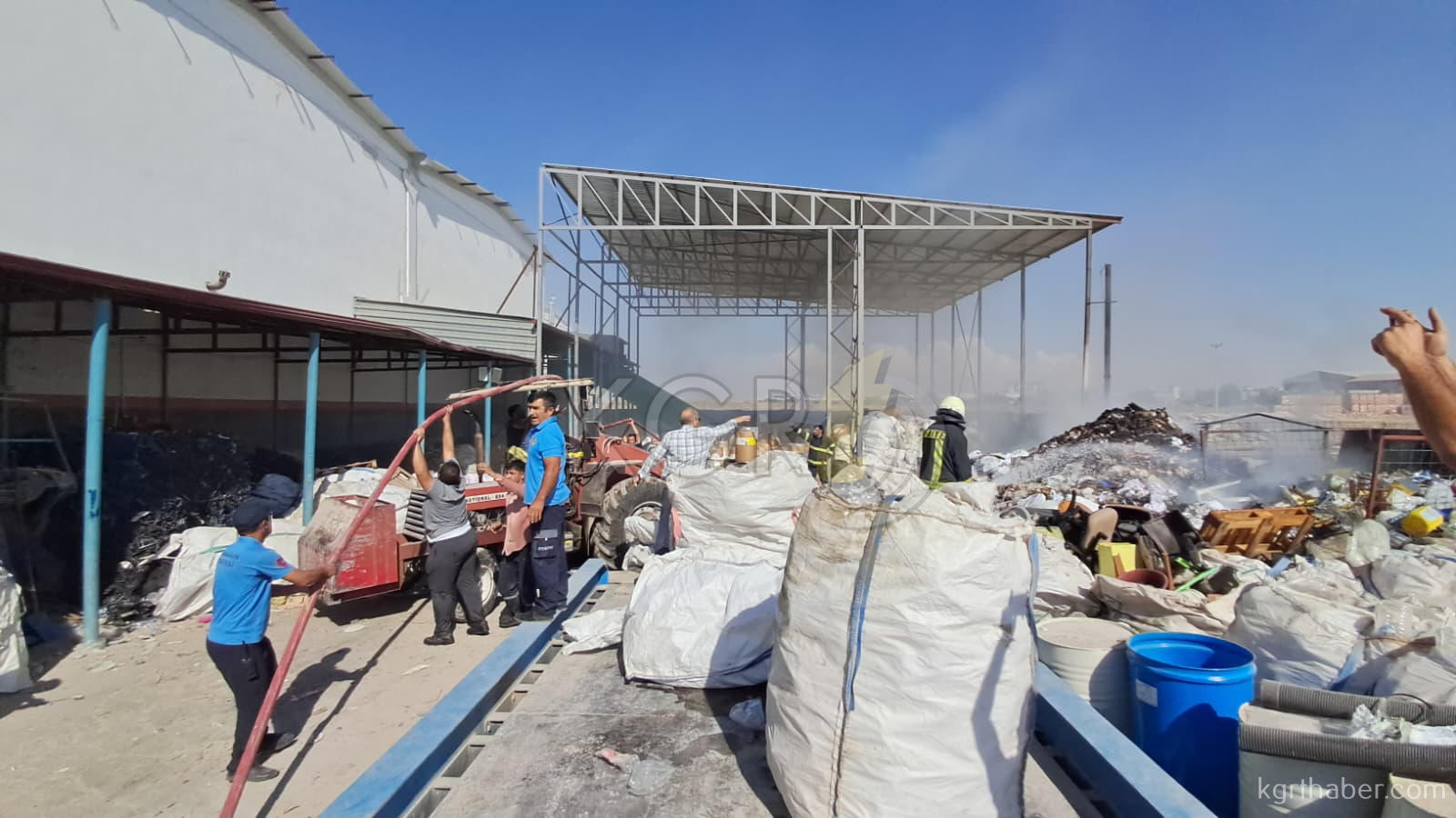 Karaman'da Geri Dönüşüm Tesisinde Yangın6