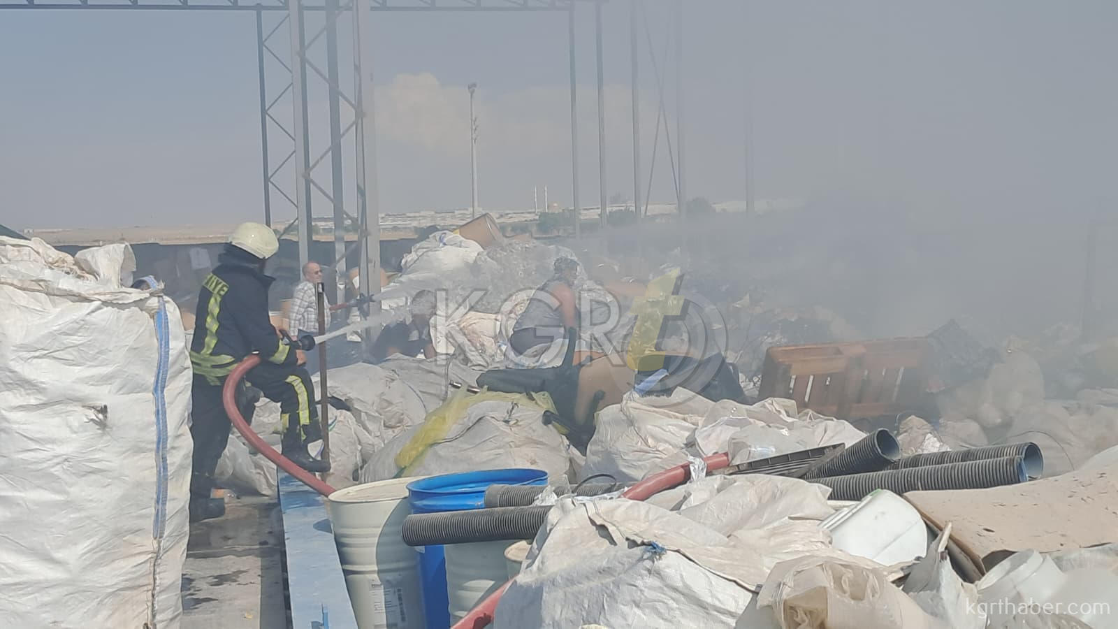 Karaman'da Geri Dönüşüm Tesisinde Yangın9