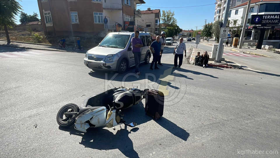 Karamanda Hafif Ticari Aracla Elektrikli Bisiklet Carpisti4