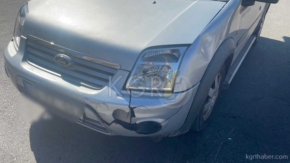 Karamanda Hafif Ticari Aracla Elektrikli Bisiklet Carpisti7