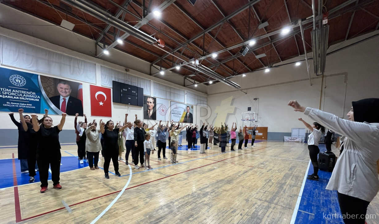 Karamanda Halk Sagligi Haftasinda Pilates Etkinligi1