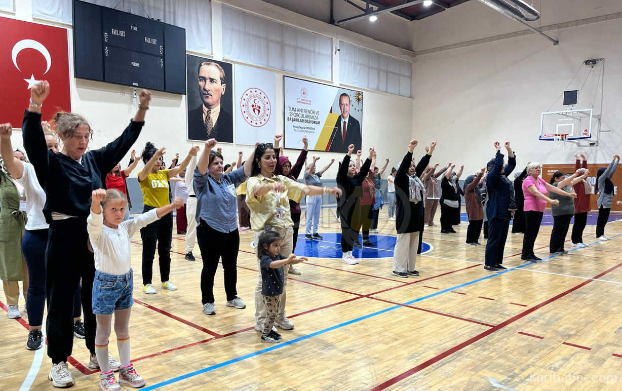 Karamanda Halk Sagligi Haftasinda Pilates Etkinligi2