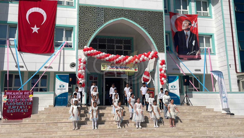 Karamanda Ilkogretim Haftasi Coskuyla Kutlandi12