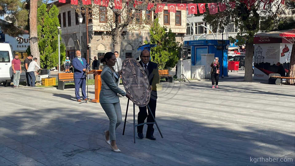 Karamanda Ilkogretim Haftasi Coskuyla Kutlandi2