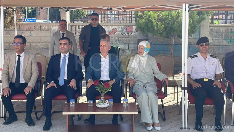 Karamanda Ilkogretim Haftasi Coskuyla Kutlandi3