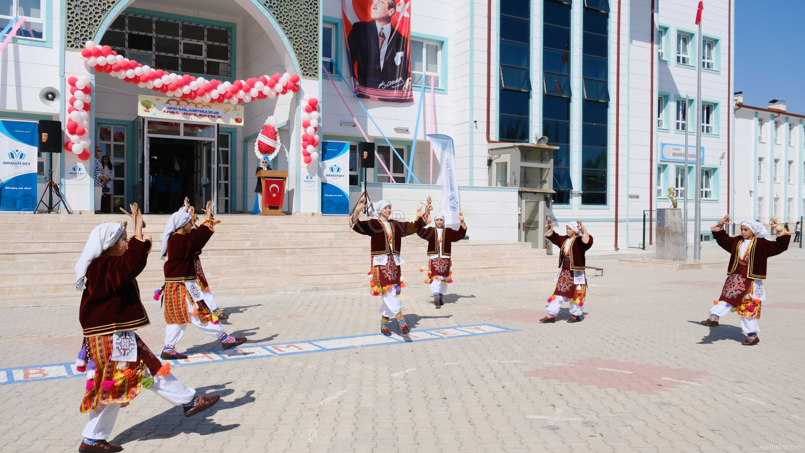 Karamanda Ilkogretim Haftasi Coskuyla Kutlandi30