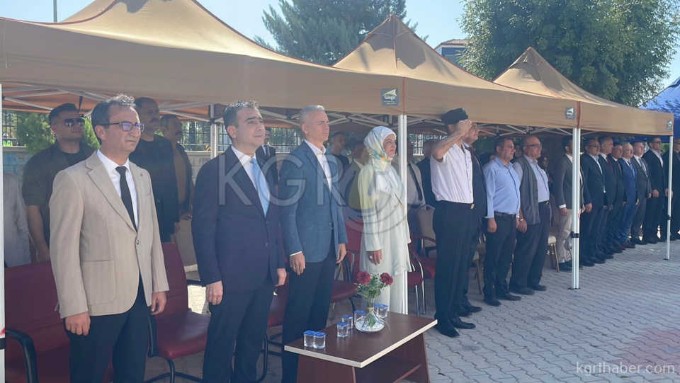 Karamanda Ilkogretim Haftasi Coskuyla Kutlandi6